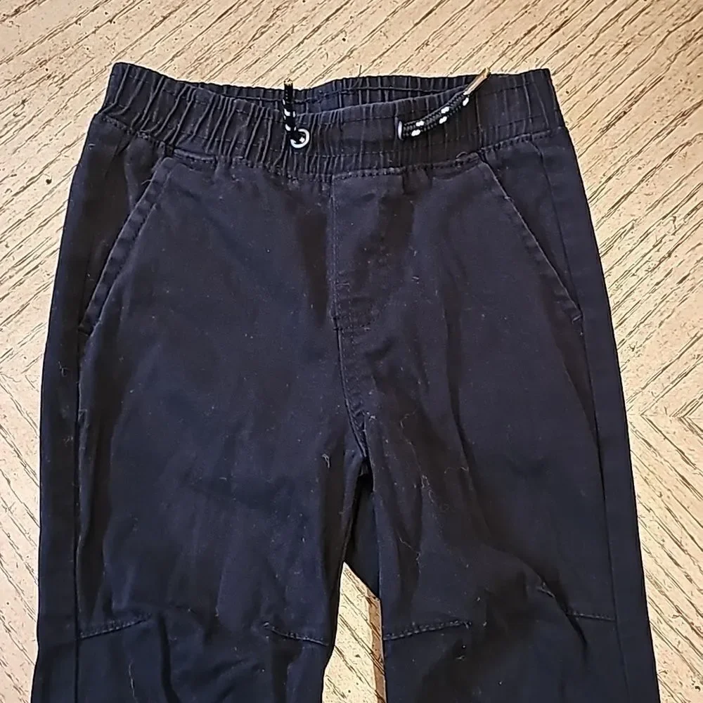Boys black cargo jegging size 5/6